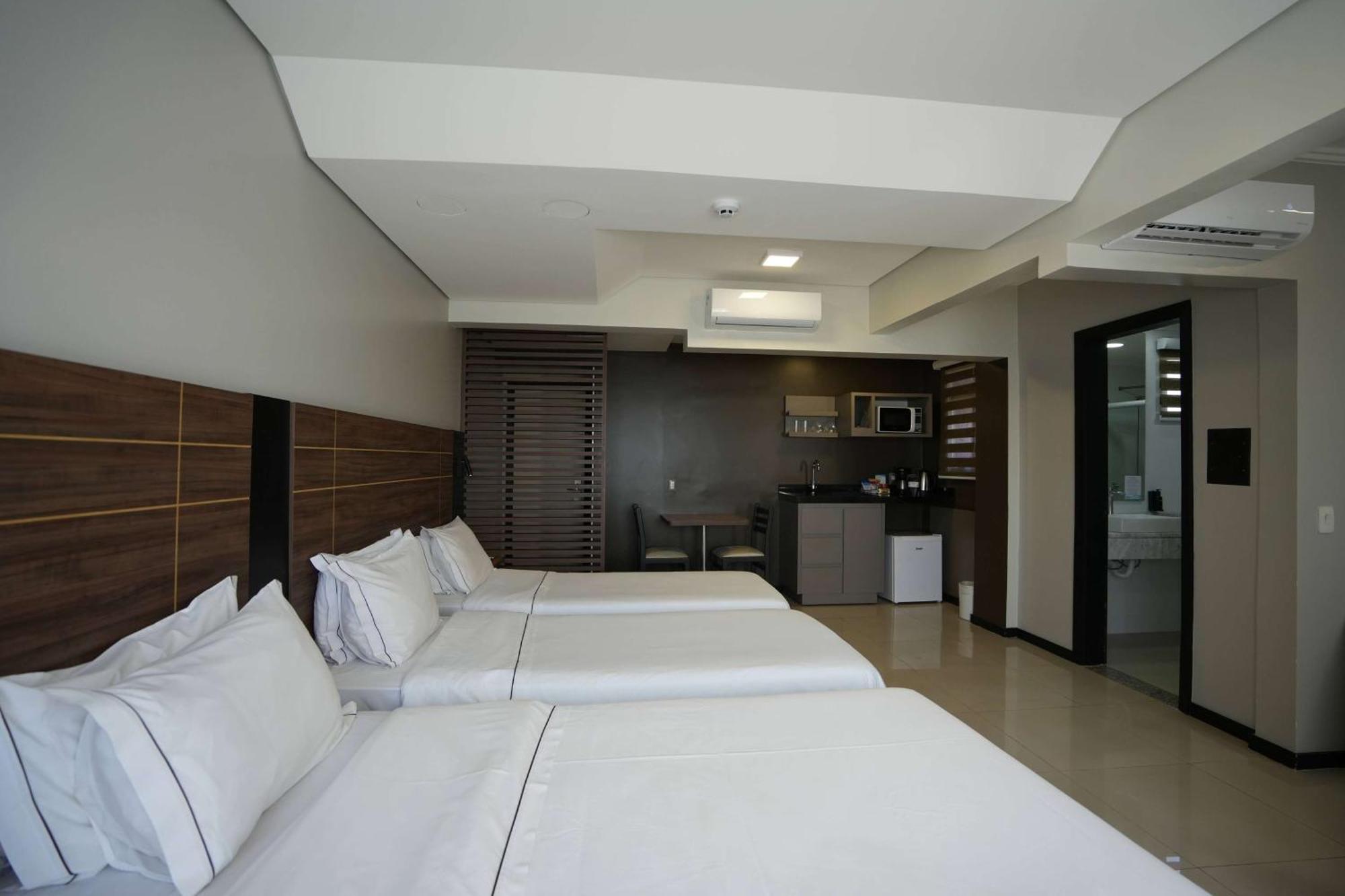 Wyndham Golden Foz Suites Foz do Iguacu Exterior photo